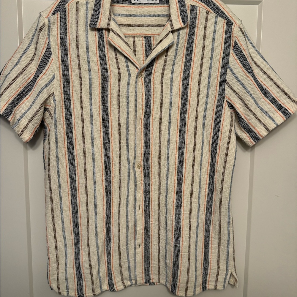 Multiple Men’s Zara Shirts. View 3